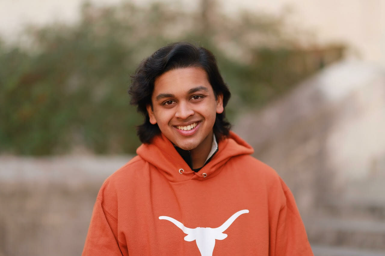 Eshaan headshot photo