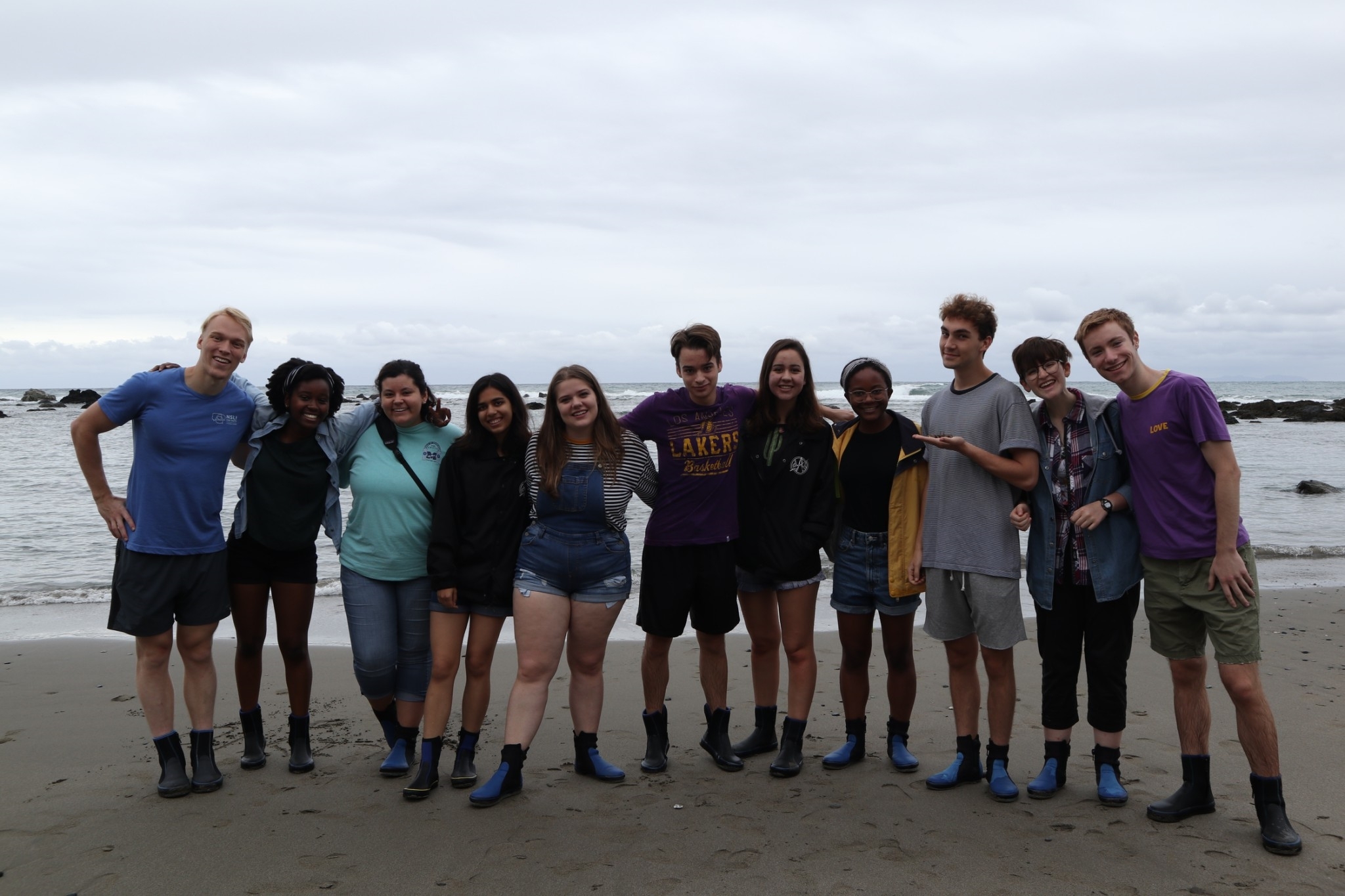 An image of Olivia posing with her NSLI-Y cohort on a beach in Taiwan
